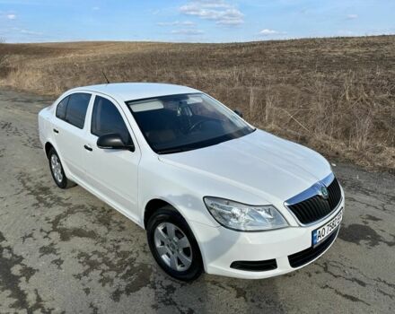 Белый Шкода Октавия, объемом двигателя 0 л и пробегом 206 тыс. км за 6199 $, фото 2 на Automoto.ua