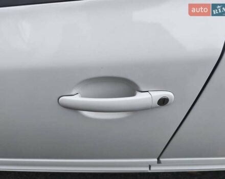 Белый Шкода Октавия, объемом двигателя 1.6 л и пробегом 209 тыс. км за 8700 $, фото 2 на Automoto.ua