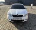 Білий Шкода Октавія, об'ємом двигуна 1.6 л та пробігом 76 тис. км за 9900 $, фото 1 на Automoto.ua