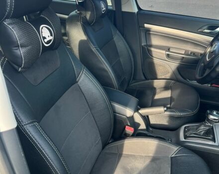 Шкода Октавія 2011 у Кривому Розі на Automoto.ua Білий Шкода Октавія, об'ємом двигуна 1.8 л та пробігом 186 тис. км за 9800 $, фото 4 на Automoto.ua