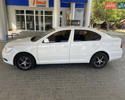 Білий Шкода Октавія, об'ємом двигуна 1.6 л та пробігом 262 тис. км за 7500 $, фото 10 на Automoto.ua