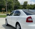 Белый Шкода Октавия, объемом двигателя 1.8 л и пробегом 240 тыс. км за 5300 $, фото 4 на Automoto.ua