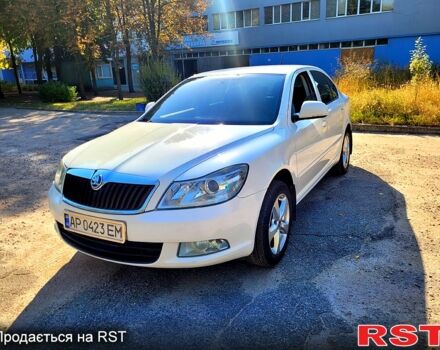 Белый Шкода Октавия, объемом двигателя 1.6 л и пробегом 208 тыс. км за 7500 $, фото 2 на Automoto.ua