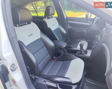 Белый Шкода Октавия, объемом двигателя 1.97 л и пробегом 280 тыс. км за 9500 $, фото 30 на Automoto.ua