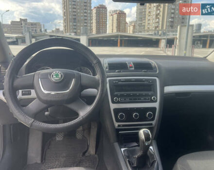 Білий Шкода Октавія, об'ємом двигуна 1.6 л та пробігом 280 тис. км за 5900 $, фото 13 на Automoto.ua