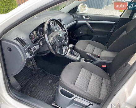 Білий Шкода Октавія, об'ємом двигуна 1.6 л та пробігом 189 тис. км за 8999 $, фото 10 на Automoto.ua