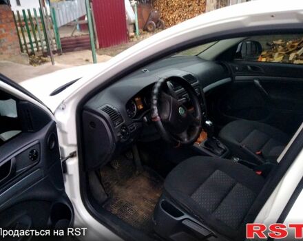 Білий Шкода Октавія, об'ємом двигуна 1.6 л та пробігом 283 тис. км за 5800 $, фото 6 на Automoto.ua