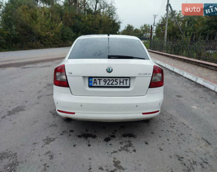 Белый Шкода Октавия, объемом двигателя 1.6 л и пробегом 220 тыс. км за 7399 $, фото 10 на Automoto.ua