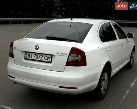 Білий Шкода Октавія, об'ємом двигуна 1.6 л та пробігом 282 тис. км за 5799 $, фото 23 на Automoto.ua