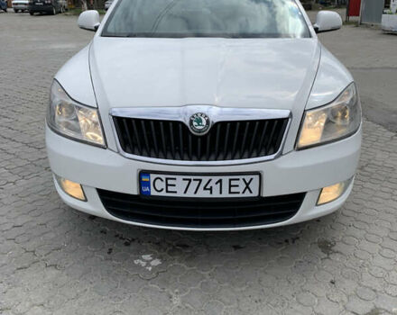 Белый Шкода Октавия, объемом двигателя 1.8 л и пробегом 213 тыс. км за 6400 $, фото 4 на Automoto.ua