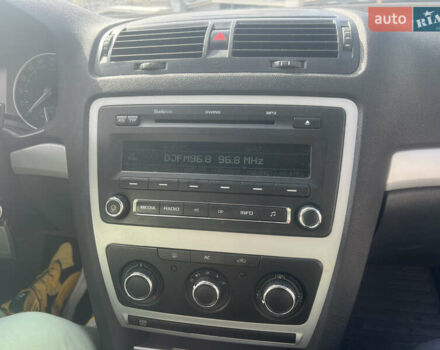 Білий Шкода Октавія, об'ємом двигуна 1.6 л та пробігом 280 тис. км за 5900 $, фото 15 на Automoto.ua