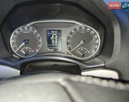 Белый Шкода Октавия, объемом двигателя 1.6 л и пробегом 209 тыс. км за 8700 $, фото 10 на Automoto.ua