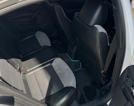 Білий Шкода Октавія, об'ємом двигуна 1.98 л та пробігом 220 тис. км за 8000 $, фото 7 на Automoto.ua