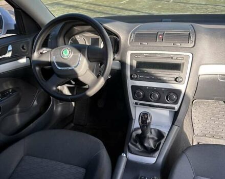 Білий Шкода Октавія, об'ємом двигуна 1.6 л та пробігом 76 тис. км за 9900 $, фото 7 на Automoto.ua