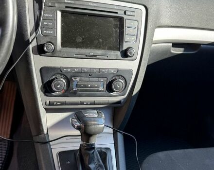 Білий Шкода Октавія, об'ємом двигуна 1.8 л та пробігом 230 тис. км за 9500 $, фото 6 на Automoto.ua