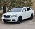 Белый Шкода Октавия, объемом двигателя 1.6 л и пробегом 212 тыс. км за 6800 $, фото 1 на Automoto.ua