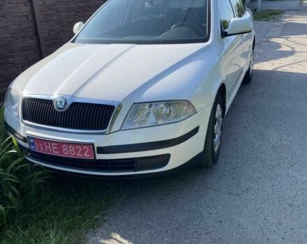 Белый Шкода Октавия, объемом двигателя 1.6 л и пробегом 187 тыс. км за 7800 $, фото 1 на Automoto.ua