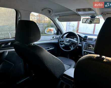 Белый Шкода Октавия, объемом двигателя 1.39 л и пробегом 275 тыс. км за 8200 $, фото 56 на Automoto.ua