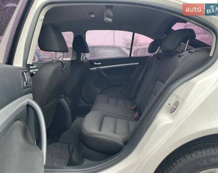 Белый Шкода Октавия, объемом двигателя 1.8 л и пробегом 155 тыс. км за 7990 $, фото 9 на Automoto.ua