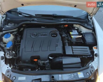 Белый Шкода Октавия, объемом двигателя 1.6 л и пробегом 209 тыс. км за 8700 $, фото 11 на Automoto.ua