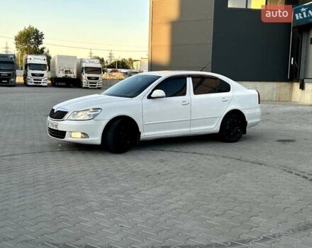 Білий Шкода Октавія, об'ємом двигуна 1.6 л та пробігом 312 тис. км за 6800 $, фото 3 на Automoto.ua