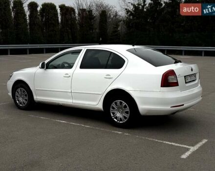 Білий Шкода Октавія, об'ємом двигуна 1.6 л та пробігом 282 тис. км за 5799 $, фото 11 на Automoto.ua