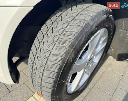 Белый Шкода Октавия, объемом двигателя 1.6 л и пробегом 242 тыс. км за 8100 $, фото 20 на Automoto.ua
