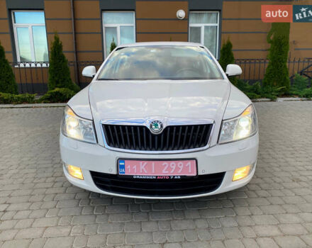 Білий Шкода Октавія, об'ємом двигуна 1.6 л та пробігом 189 тис. км за 8999 $, фото 2 на Automoto.ua