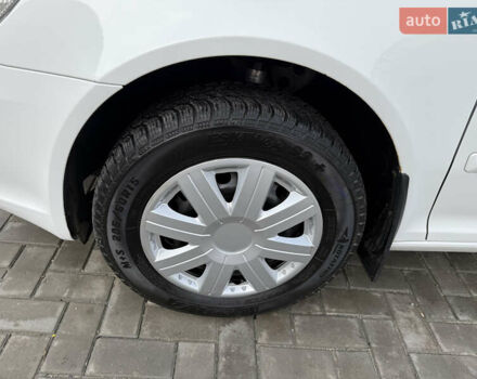 Білий Шкода Октавія, об'ємом двигуна 1.6 л та пробігом 260 тис. км за 7900 $, фото 16 на Automoto.ua