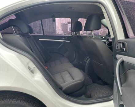 Белый Шкода Октавия, объемом двигателя 1.8 л и пробегом 155 тыс. км за 7990 $, фото 10 на Automoto.ua