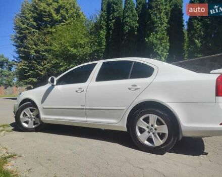 Белый Шкода Октавия, объемом двигателя 1.97 л и пробегом 280 тыс. км за 9500 $, фото 4 на Automoto.ua