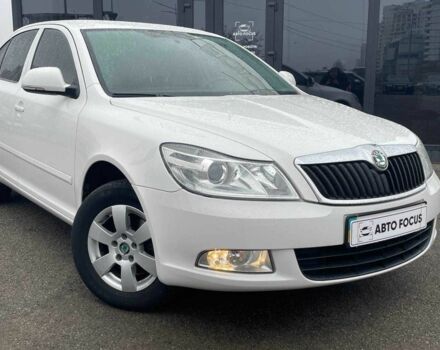 Белый Шкода Октавия, объемом двигателя 1.8 л и пробегом 155 тыс. км за 7990 $, фото 1 на Automoto.ua