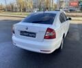 Белый Шкода Октавия, объемом двигателя 1.6 л и пробегом 195 тыс. км за 7800 $, фото 7 на Automoto.ua