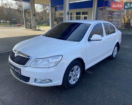 Белый Шкода Октавия, объемом двигателя 1.6 л и пробегом 195 тыс. км за 7800 $, фото 14 на Automoto.ua
