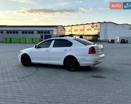 Білий Шкода Октавія, об'ємом двигуна 1.6 л та пробігом 312 тис. км за 6800 $, фото 5 на Automoto.ua