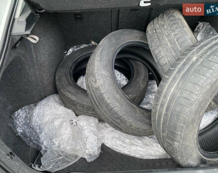 Білий Шкода Октавія, об'ємом двигуна 1.6 л та пробігом 189 тис. км за 8999 $, фото 27 на Automoto.ua