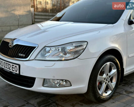 Белый Шкода Октавия, объемом двигателя 1.39 л и пробегом 275 тыс. км за 8200 $, фото 3 на Automoto.ua