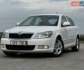 Шкода Октавия 2011 в Самборе на Automoto.ua Белый Шкода Октавия, объемом двигателя 1.97 л и пробегом 272 тыс. км за 10400 $, фото 2 на Automoto.ua