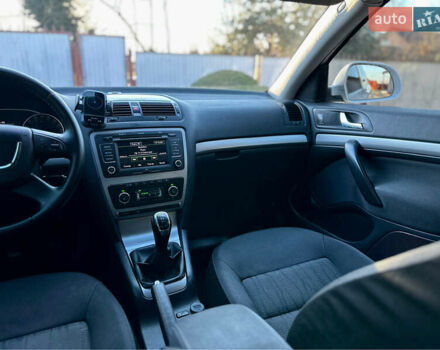 Белый Шкода Октавия, объемом двигателя 1.39 л и пробегом 275 тыс. км за 8200 $, фото 47 на Automoto.ua