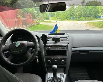Білий Шкода Октавія, об'ємом двигуна 1.39 л та пробігом 350 тис. км за 6500 $, фото 5 на Automoto.ua