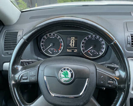 Білий Шкода Октавія, об'ємом двигуна 1.6 л та пробігом 189 тис. км за 8999 $, фото 15 на Automoto.ua