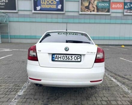 Белый Шкода Октавия, объемом двигателя 1.8 л и пробегом 180 тыс. км за 7200 $, фото 4 на Automoto.ua