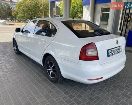 Білий Шкода Октавія, об'ємом двигуна 1.6 л та пробігом 262 тис. км за 7500 $, фото 8 на Automoto.ua
