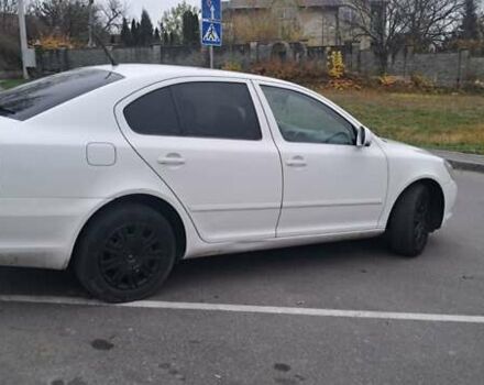 Белый Шкода Октавия, объемом двигателя 1.6 л и пробегом 240 тыс. км за 7600 $, фото 6 на Automoto.ua