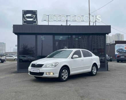 Белый Шкода Октавия, объемом двигателя 1.8 л и пробегом 155 тыс. км за 7990 $, фото 3 на Automoto.ua