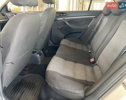 Білий Шкода Октавія, об'ємом двигуна 1.6 л та пробігом 262 тис. км за 7500 $, фото 14 на Automoto.ua