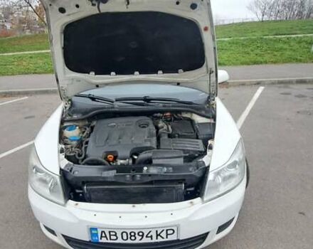 Белый Шкода Октавия, объемом двигателя 1.6 л и пробегом 240 тыс. км за 7600 $, фото 11 на Automoto.ua