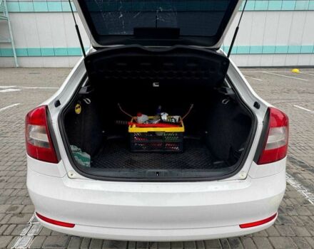 Белый Шкода Октавия, объемом двигателя 1.8 л и пробегом 180 тыс. км за 7200 $, фото 8 на Automoto.ua