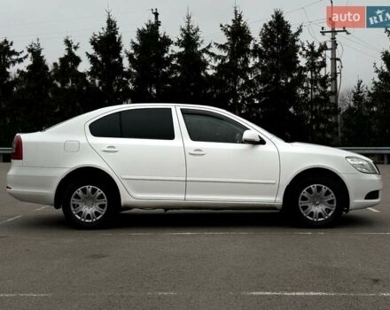 Білий Шкода Октавія, об'ємом двигуна 1.6 л та пробігом 282 тис. км за 5799 $, фото 27 на Automoto.ua