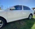 Белый Шкода Октавия, объемом двигателя 1.8 л и пробегом 135 тыс. км за 7300 $, фото 1 на Automoto.ua